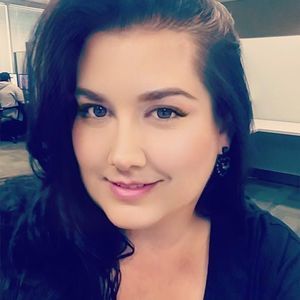 Meet your Posher, Denise